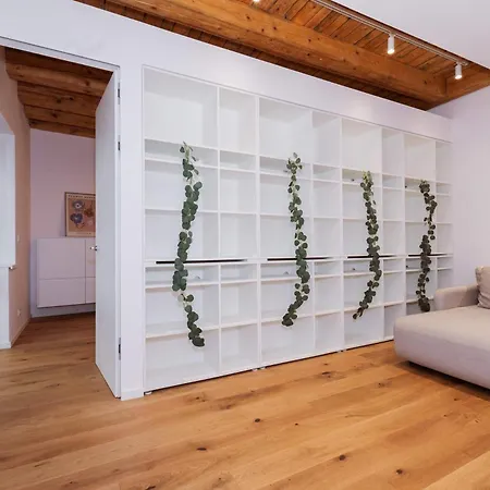 Apartment Minimalist Scandi - Cozy & Stylish Bratislava