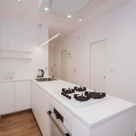 Minimalist Scandi - Cozy & Stylish *