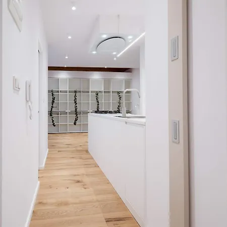 Minimalist Scandi - Cozy & Stylish * Bratislava