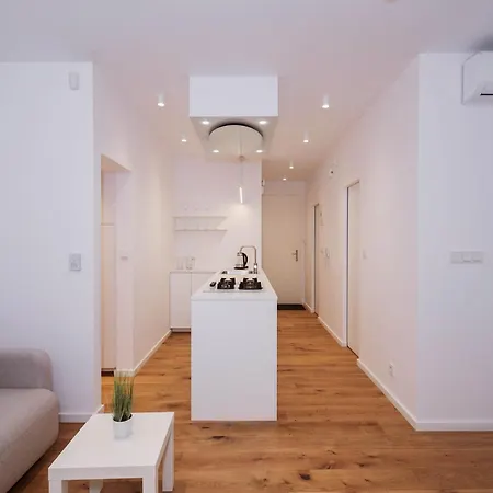 Minimalist Scandi - Cozy & Stylish * Bratislava