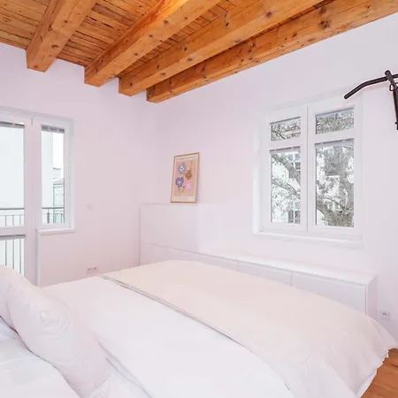 Minimalist Scandi - Cozy & Stylish